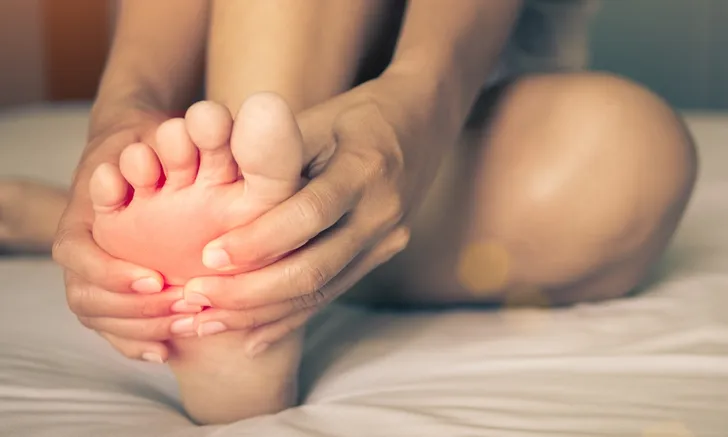Causes of "cramps" and correct ways to relieve symptoms